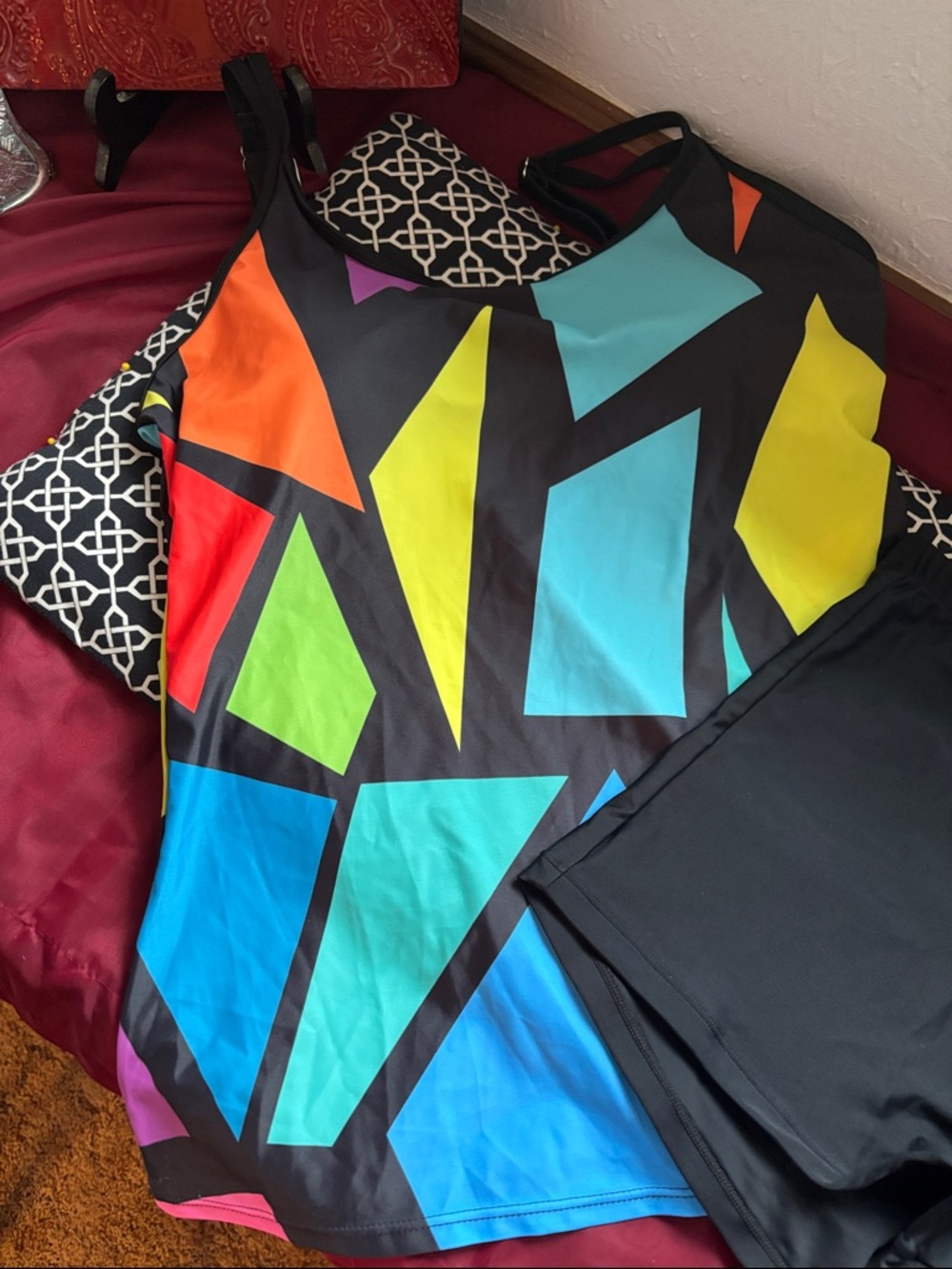 Source Unknown Women’s Black Swim Tankini with Multicolor Geometric Print